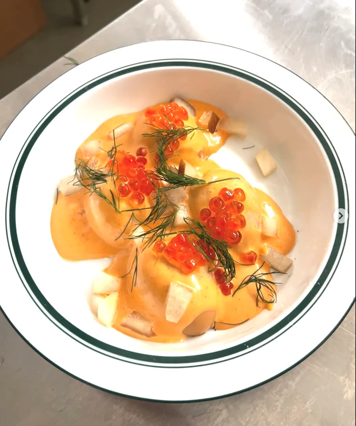 Scallop crudo with citrus and herbs